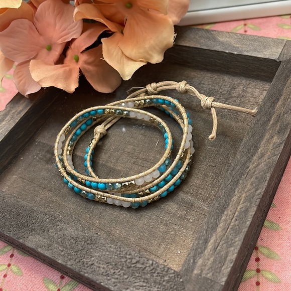 JBloom Teal, White, Gold Beaded wrap - Picture 4 of 5